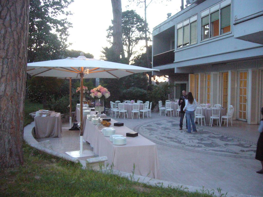 Casa Per Ferie Cardinal G. Guarino Bed & Breakfast Rome Exterior photo