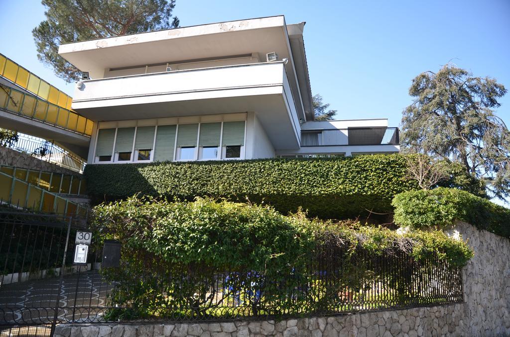 Casa Per Ferie Cardinal G. Guarino Bed & Breakfast Rome Exterior photo
